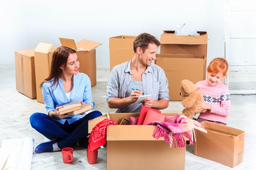 Moving truck support for a Belgravia home relocation
