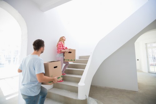 Discreet local moving service in Belgravia near elegant townhouses